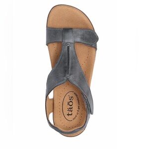 NWOT Taos The Show Leather T Strap Steel Gray Comfort Sandal Size 11